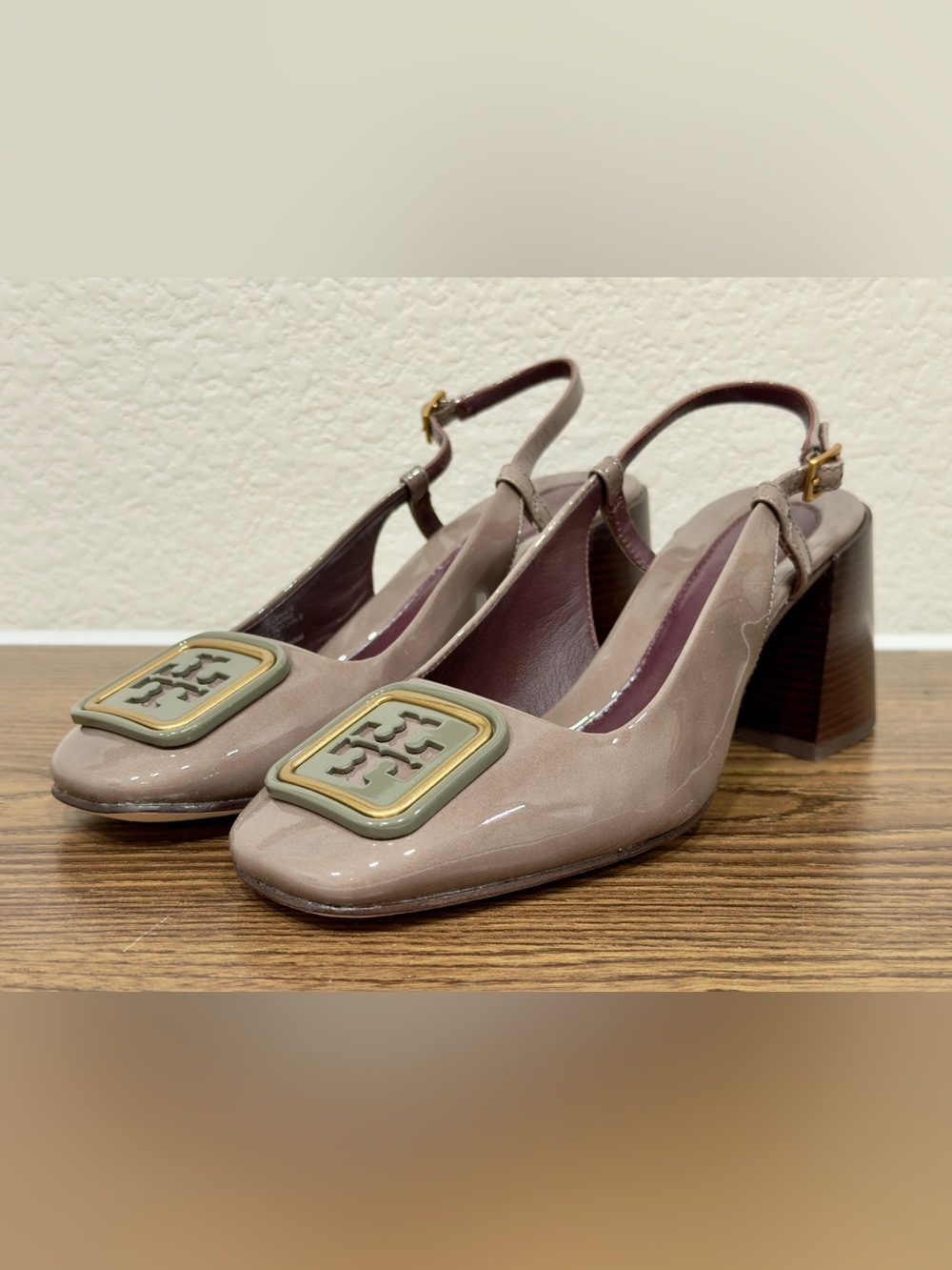 Tory Burch Georgia Bombé Patent Slingback Block Heel Pumps Taupe Size 6.5